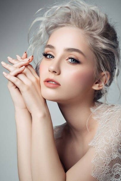 在楼梯上和少妇做爰视频